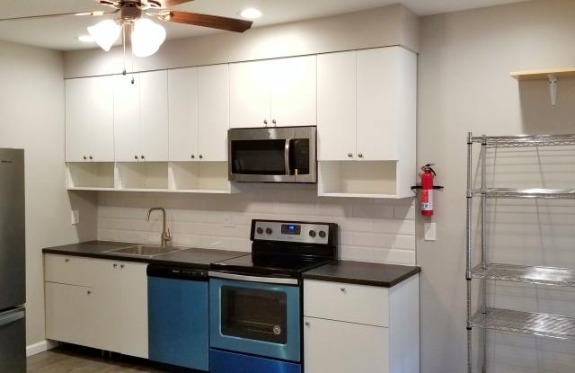 Photo of 5325 Hadfield St