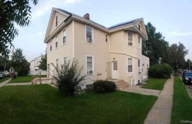 83 Kraemer Street unit: 1