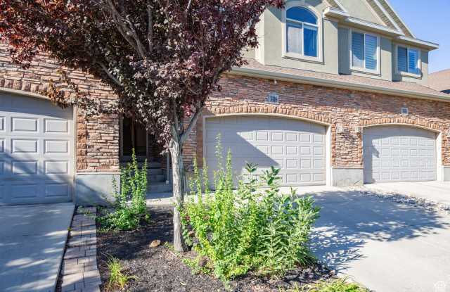 3418 W APRICA CT