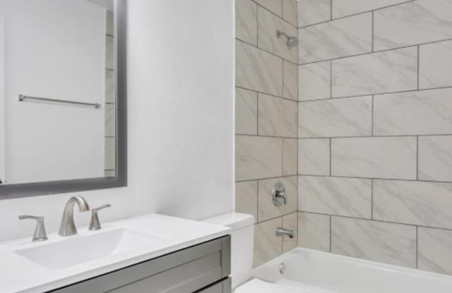 Remodeled 2-bedroom, 1-bathroom apartment in the heart of Salt Lake City