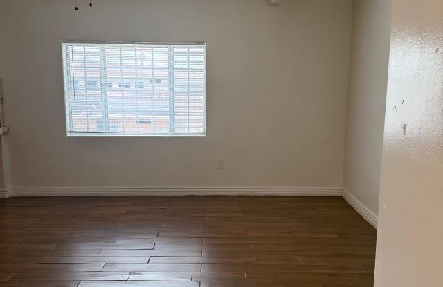 5636 Broadway Street