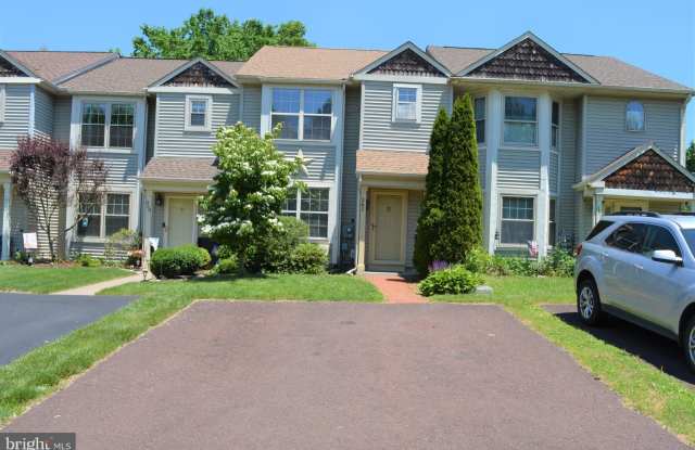 361 KENT Lane