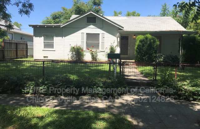 740 High St
