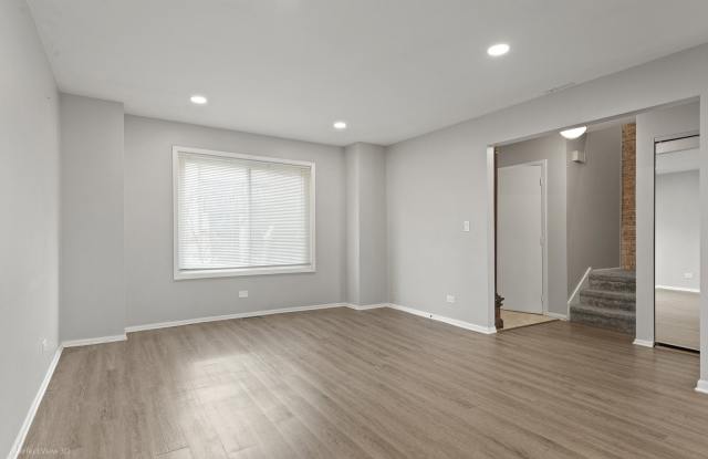 1750 Henley Street unit: 20