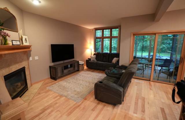 54 Wood Brook Way