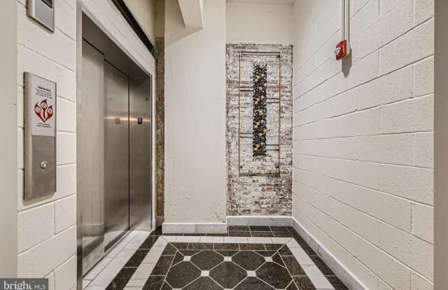 311 W BALTIMORE Street unit: 503