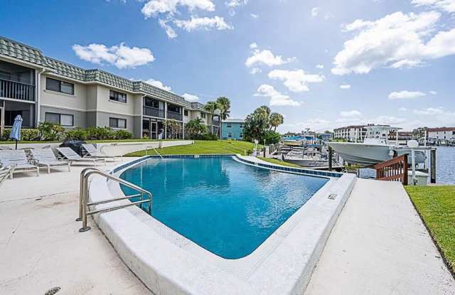 714 NORTHLAKE COURT 107 - 1