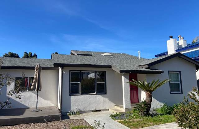 3 Bedroom, 2 Bath Coastal South-O Home! - 615 South Clementine Street, Oceanside, CA 92054