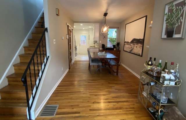 1221 N MASCHER STREET