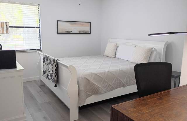 28 Alcira Court - 1