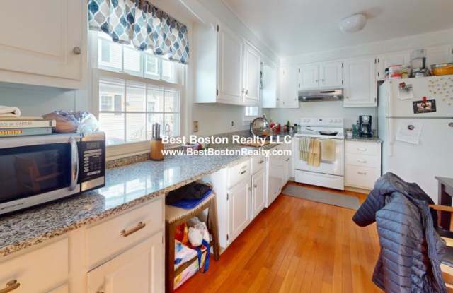 Photo of 45 Warren St.