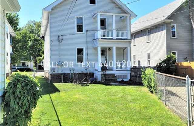 1313 Marlowe Ave