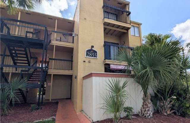 Photo of 2855 Winkler Avenue unit: 116