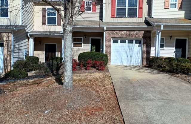 Acworth Townhome - 527 Oakside Place, Cherokee County, GA 30102