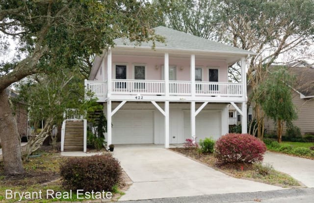 422 Settlers Lane - 422 Settlers Lane, Kure Beach, NC 28449