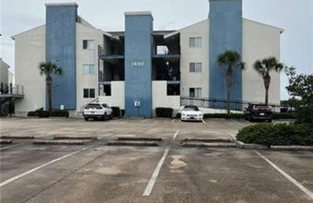 1490 HARBOR Drive