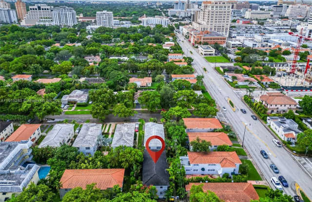 Photo of 411 Santander Ave