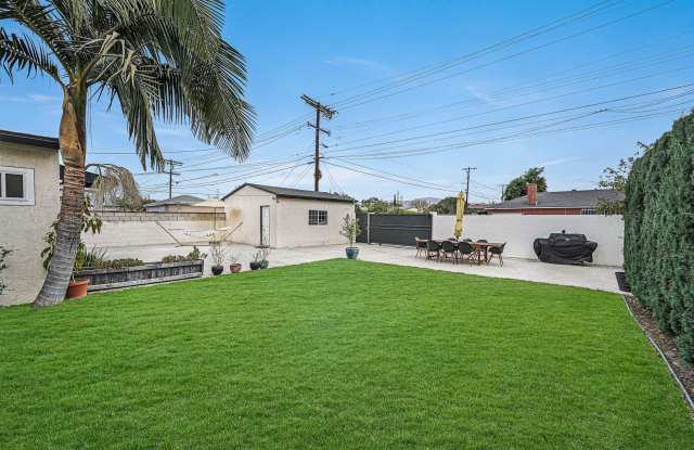 Photo of A beautiful home in North Hollywood is now Available!