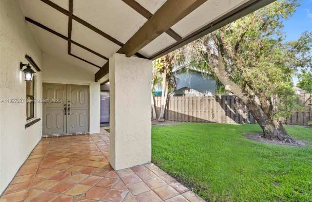 10824 SW 132nd Cir Ct