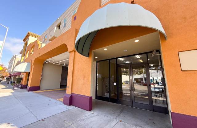 Photo of Albany Condo Features 2 Beds and 1.5 baths in Secured Building.