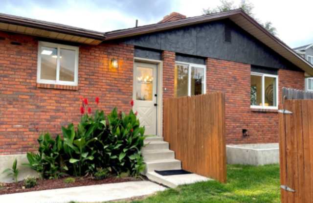 5 spacious bedrooms, 2.5 bathroom house in Orem