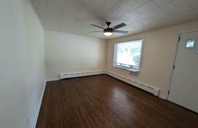 4 Bed 1.5 Bath Home in Gilbertsville