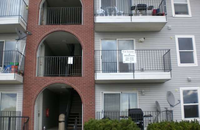 Photo of First month rent HALF OFF! 2Bd/1Ba Top Floor Condo on College Hill!