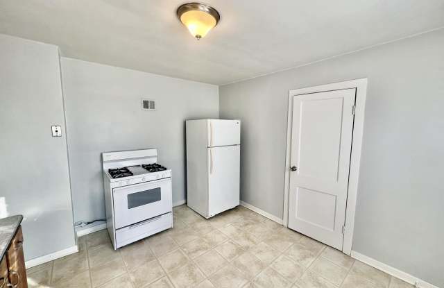 Photo of 1822A Superior Ave.