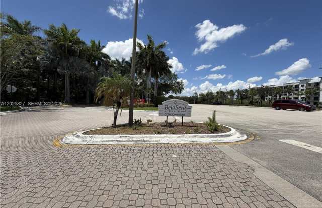731 N Pine Island Rd