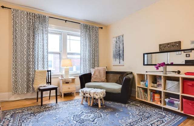 2728 Humboldt Ave S Unit C11
