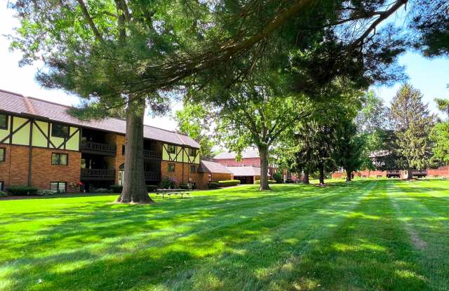 Carriage Hill Apartments