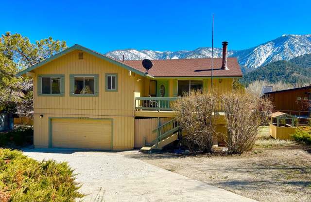 LARGE HOME WITH HUGE BONUS AREA