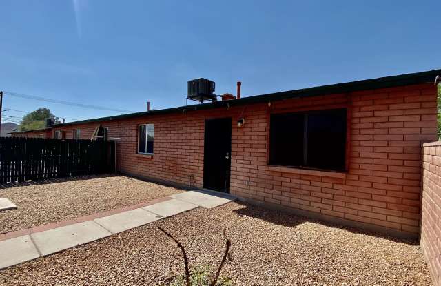 1044 South 4th Avenue - 2