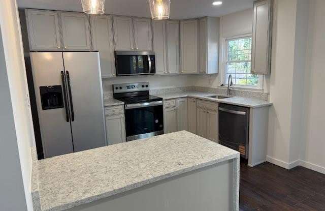 Photo of 2906 EASTSIDE Drive