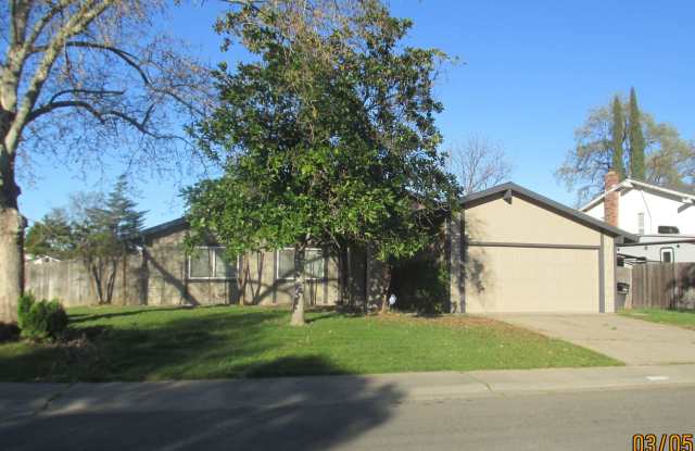 Rosemont area home/great access to Hwy 50