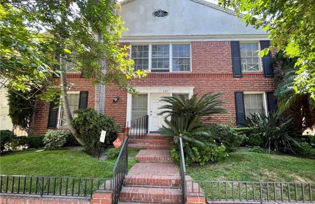 271 S Spalding Drive
