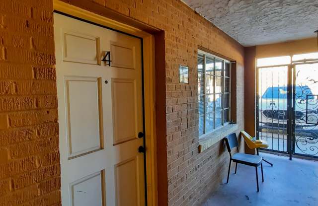 Photo of 602 W. Roosevelt - 4