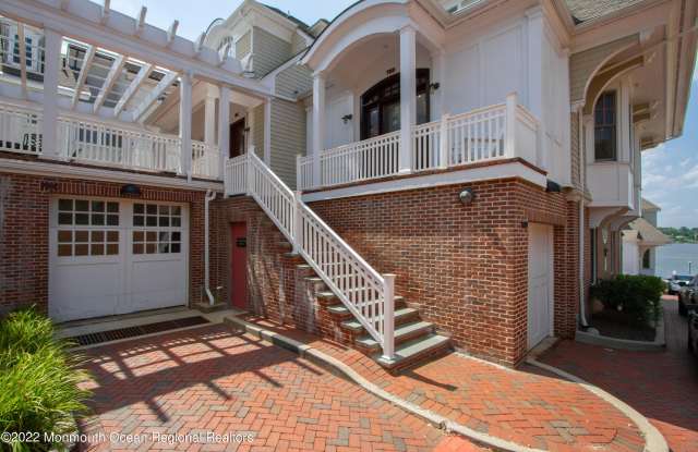 78 W Front Street