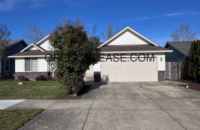 West Eugene 3 bedroom 2 bath home