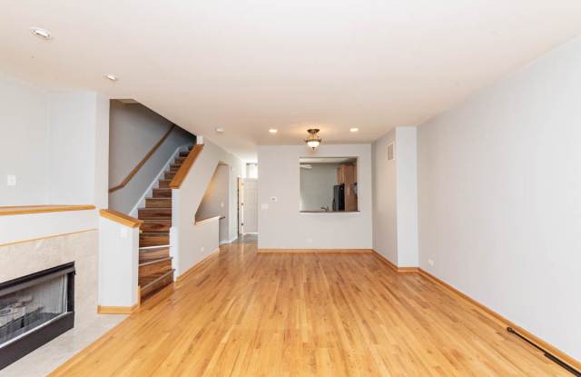 Photo of 2331 N Lister Ave