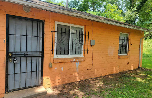1347 Washington Road