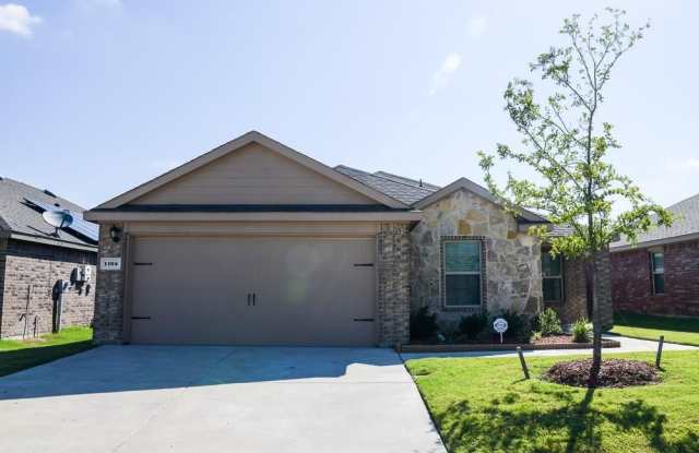 1104 Bronze Lane