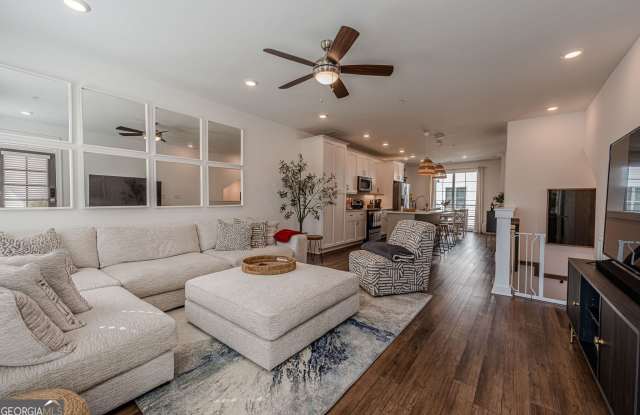 Photo of 515 Burton Drive #807