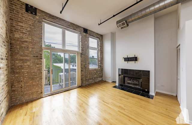 Photo of 1907 N Milwaukee