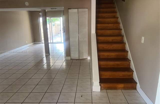 3609 Townhouse Ct