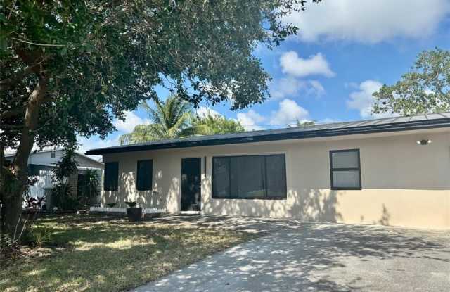 3041 NE 11th Ter - 3041 Northeast 11th Terrace, Pompano Beach, FL 33064