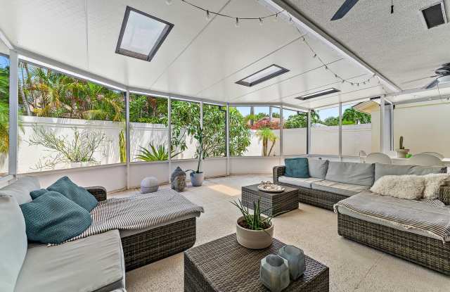 125 Harbourside Circle