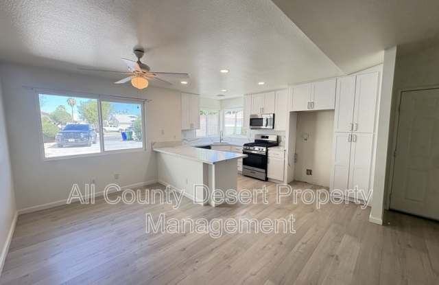 33687 Whispering Palms Trail