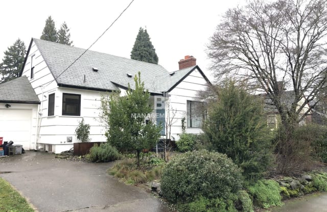 6135 NE 27th Ave - 6135 Northeast 27th Avenue, Portland, OR 97211