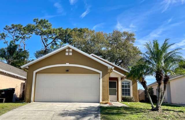 CUTE HOME IN SOUTHEAST ORLANDO
